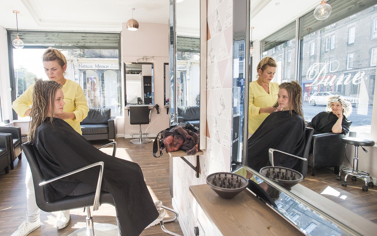 Hairdressers and Hair Salons near Meadowbank Shopping Park, Edinburgh