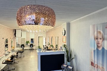 Studio Alexandra - Friseur, Perücken, Kosmetik, Maniküre