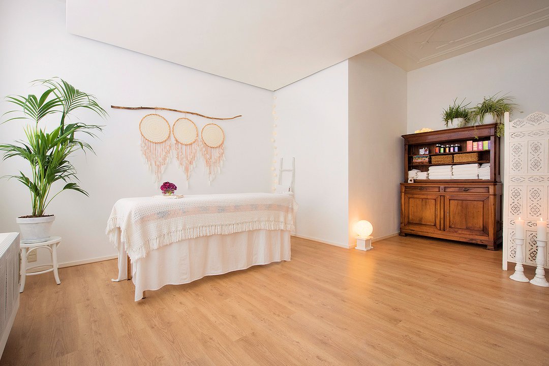 Bloesem //  Massage for Women, Weimarstraat, The Hague