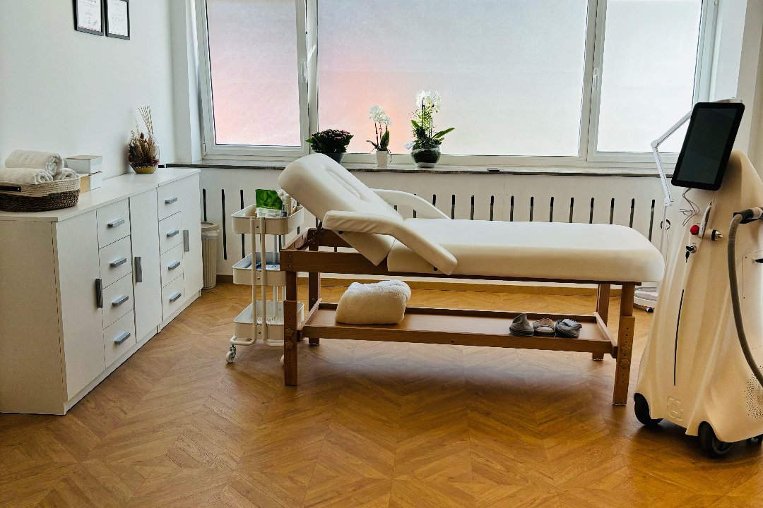 OFvelvet, Lange Lozanastraat, Antwerp