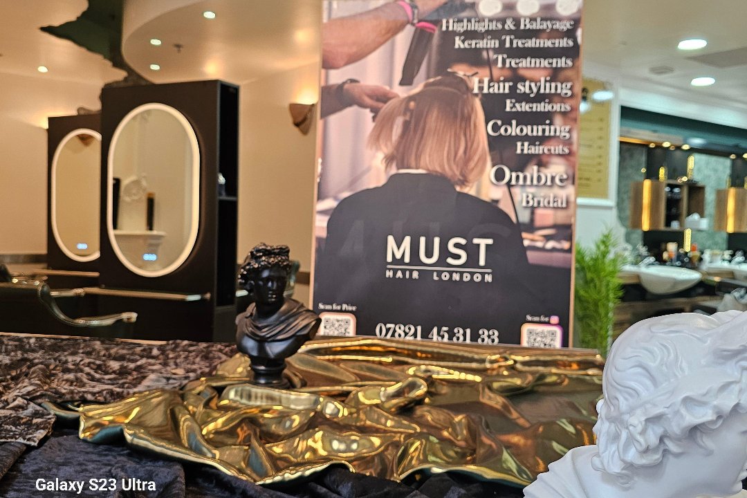 MUSTHAIR  balayage &colour specialist), Finsbury Circus, London