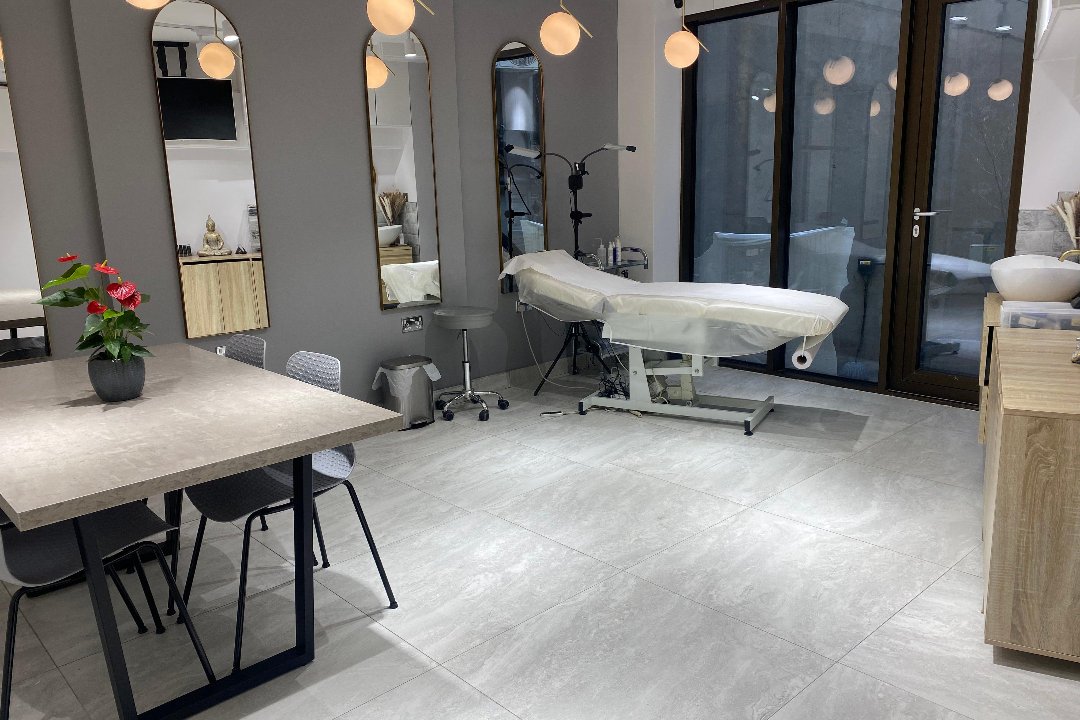 Phibrows Microblading - PhiAcademy Master, Angel, London