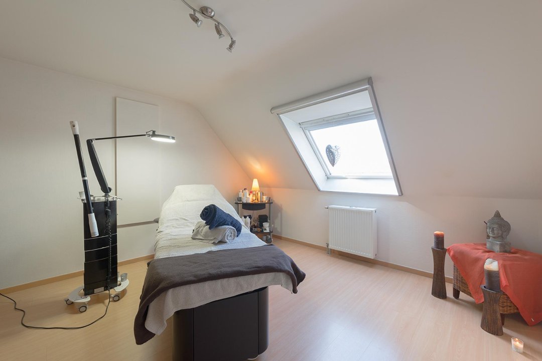 Beautycornersabrina, Eernegem, West-Vlaanderen