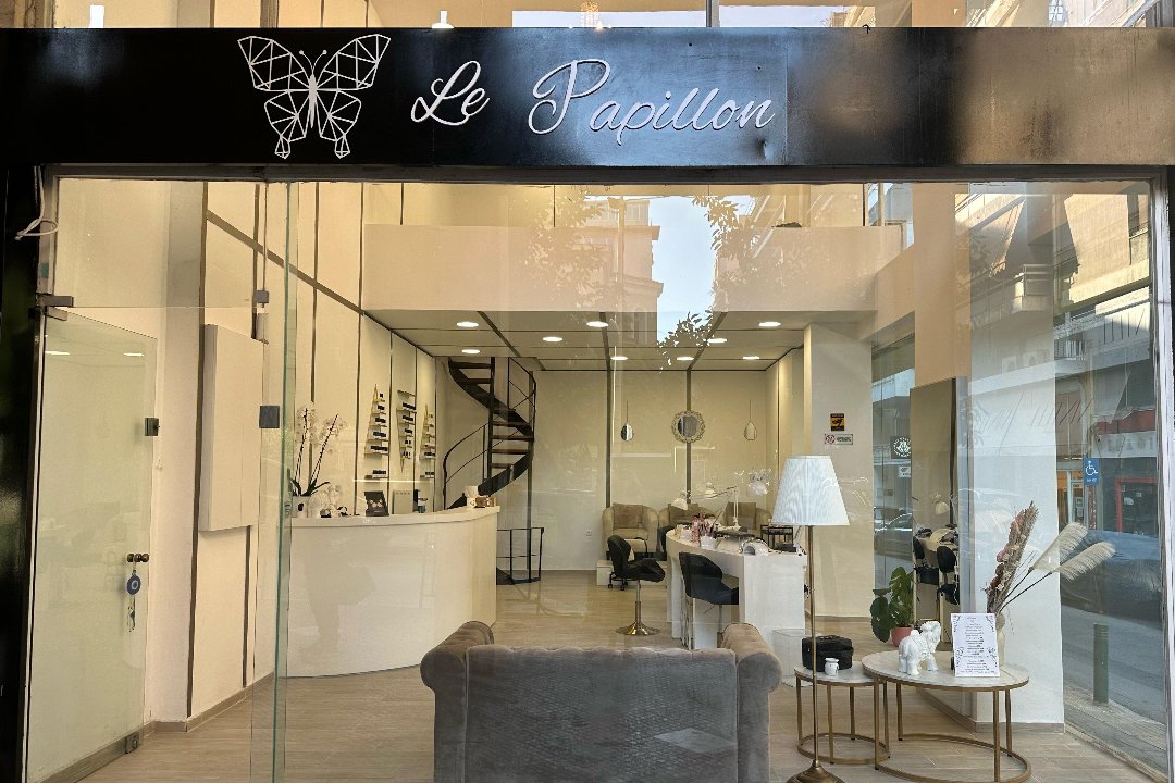 Le papillon nail art, Piraeus