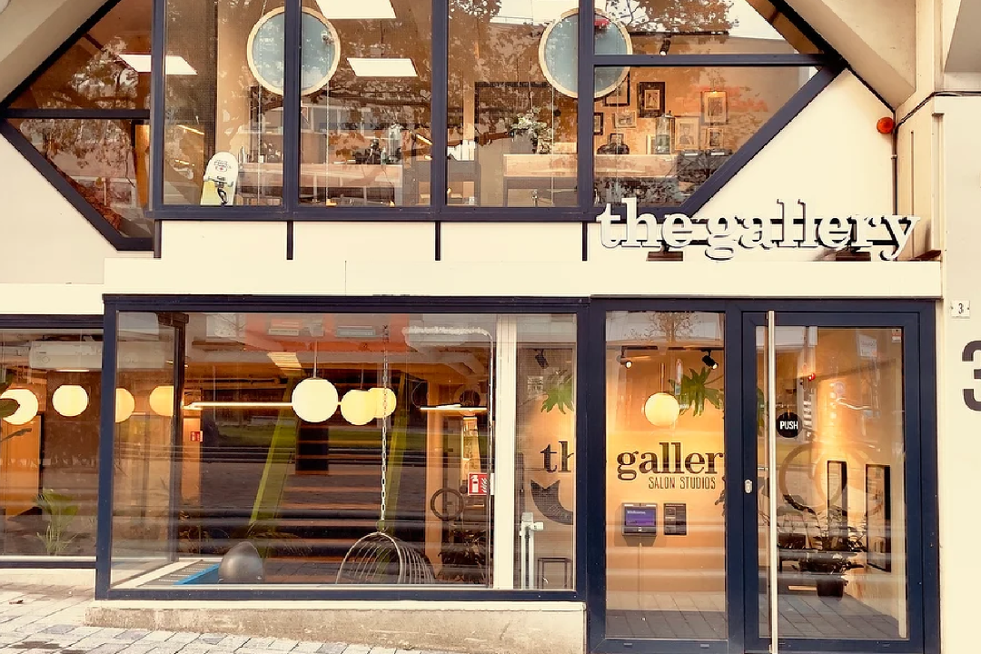 Sola Body Studio (Massage & Waxing), Schiedamsedijk, Rotterdam