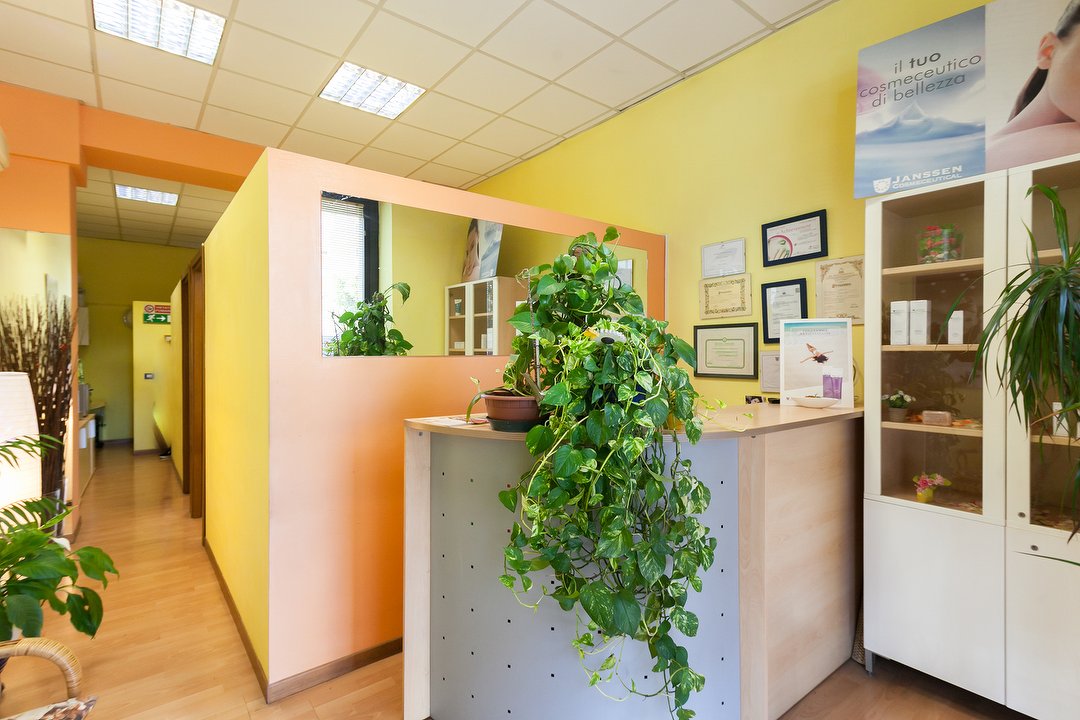 Beauty Forever Di De Notaris Rita, Affori, Milano