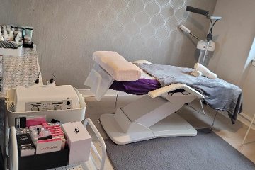 Umm-e-muse  Salon (Marie's Salon) woman's only