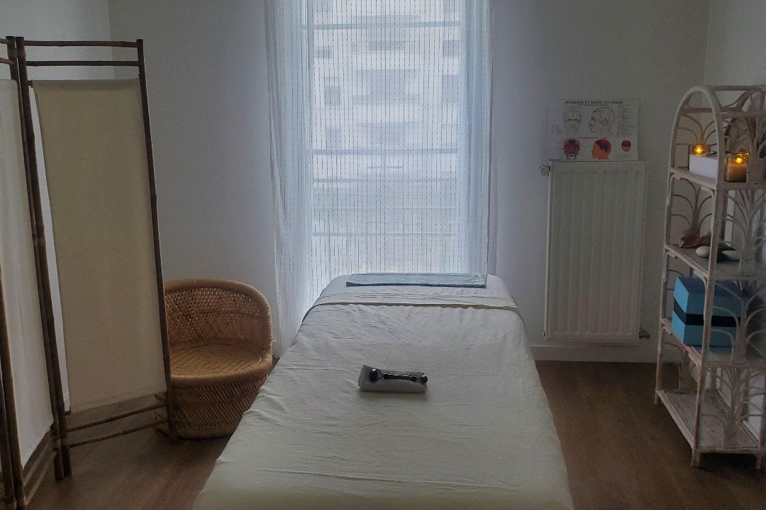 Karlien Massage bien-être et Facialiste, Saint-Ouen, Seine-Saint-Denis