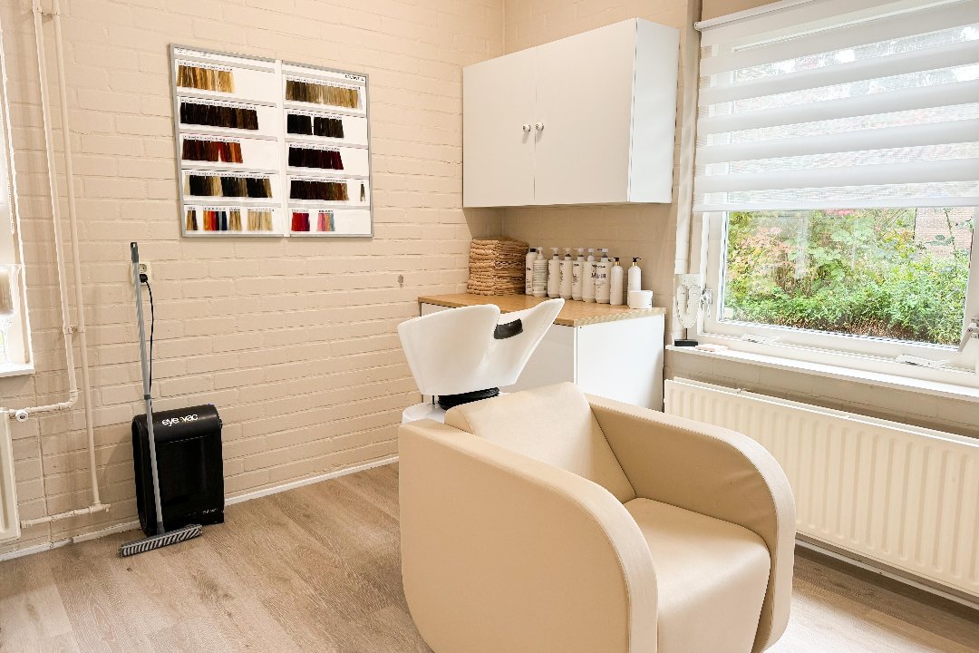 The Hair Lounge by Romy, Brongouw, Almere