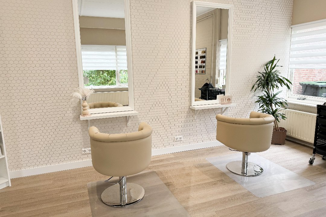 The Hair Lounge by Romy, Brongouw, Almere