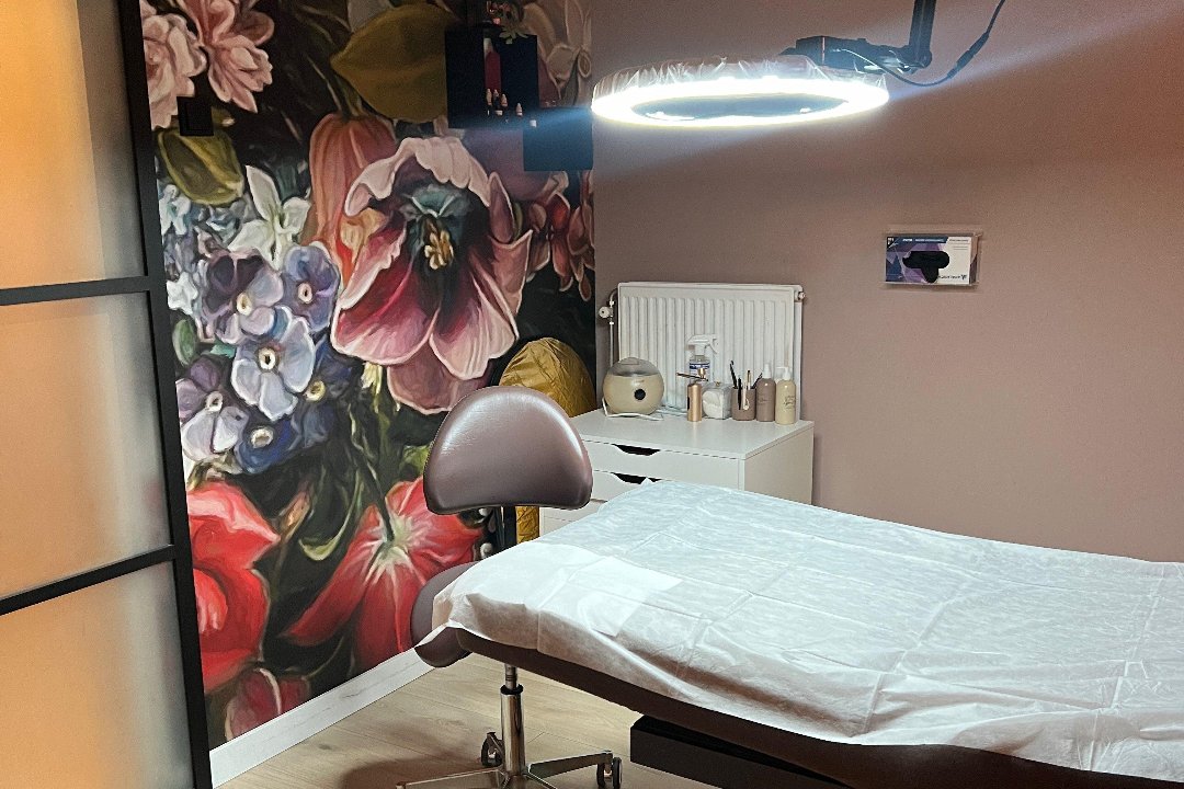 Vennety brows, Peperstraat, Noord-Holland