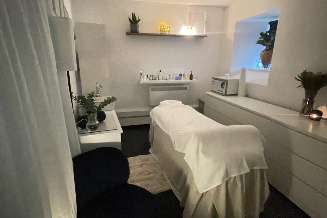 Flow Skin and Body Beauty Room, Edinburgh