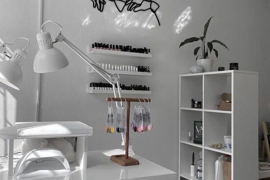 Acul.nails (Amiri grožio studija), Pilaite, Vilnius
