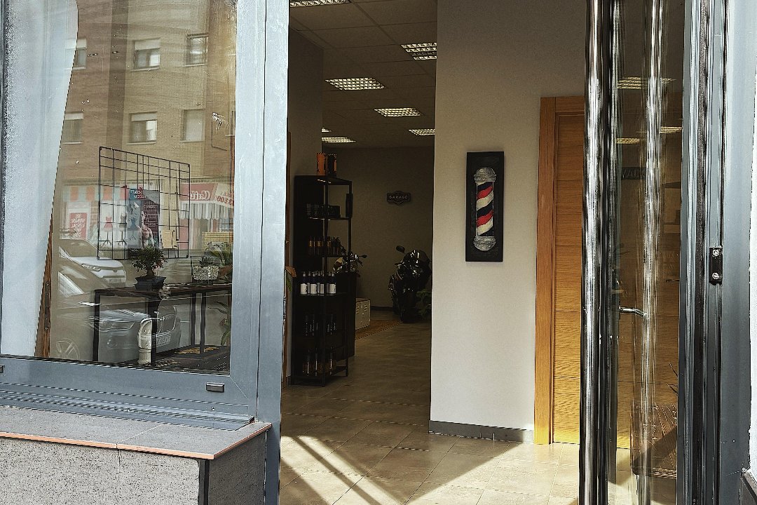 Pumariega Estudios, Nuevos Roces, Gijón