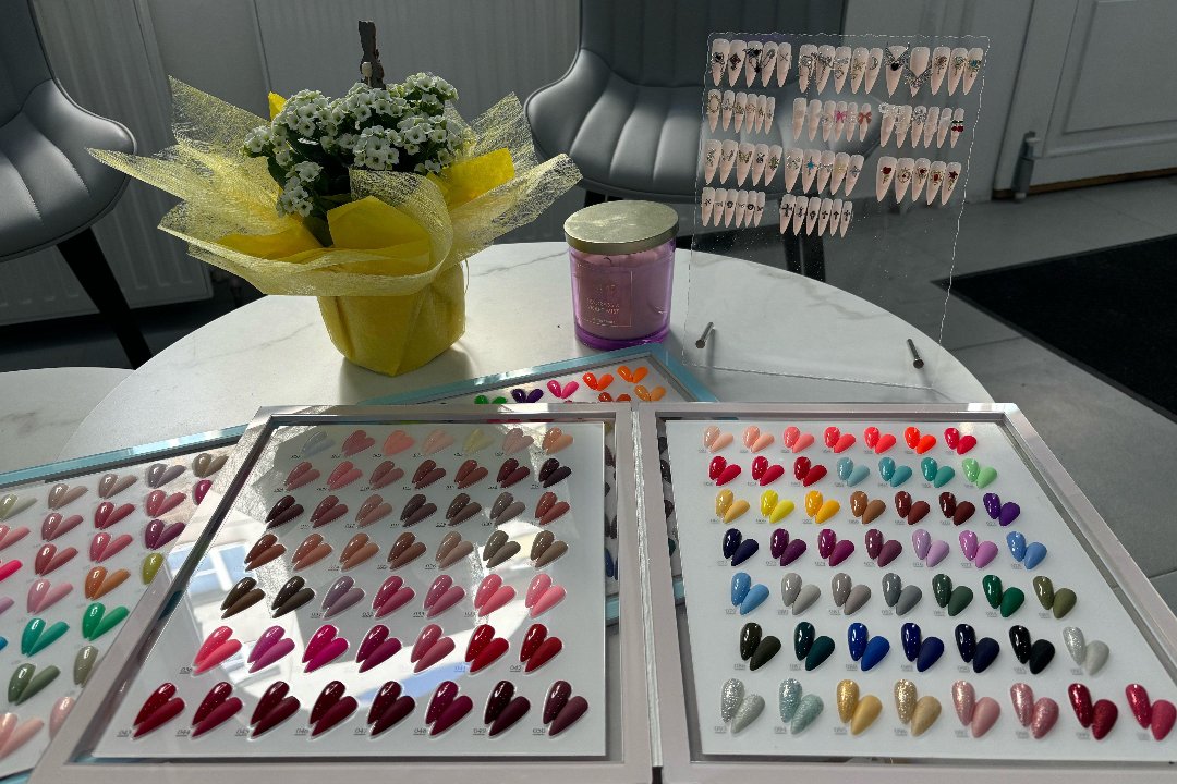 MÔNNA Nails & Beauty, 7. Bezirk, Wien