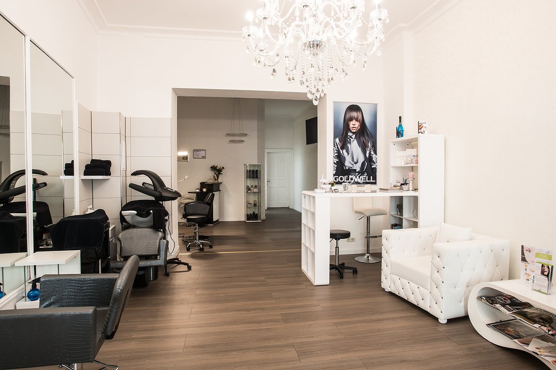 Lu MegaHair, Charlottenburg, Berlin