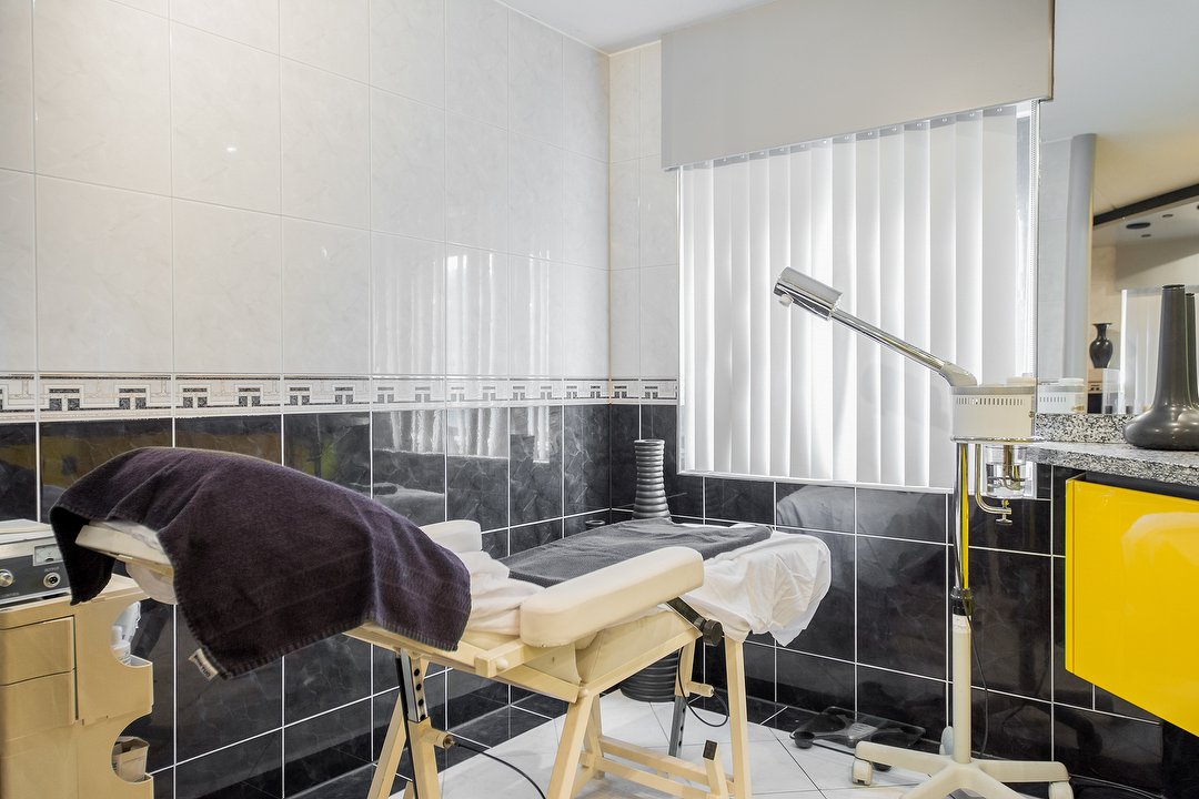 Zieba Hair Studio, Almere Stad, Almere