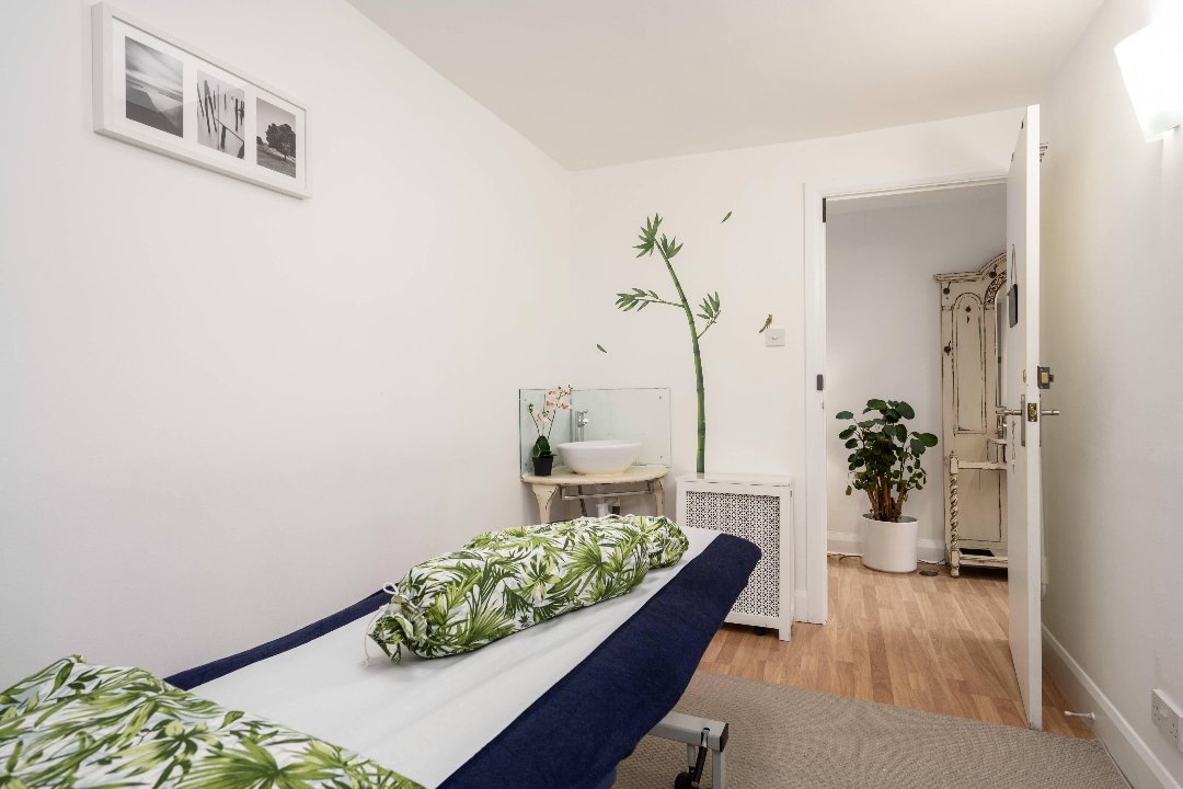 Virtue Healthcare | Acupuncture & Osteopathy, Queens Park, London