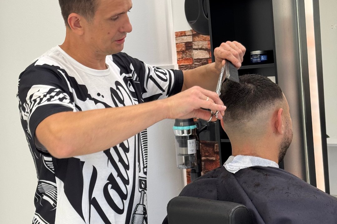 Alex-Herrenfriseur & Natali München, München