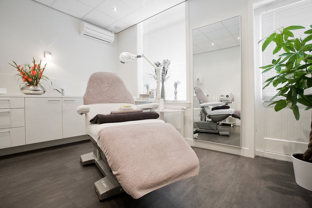 Cosmo Beauty Center Haarlem, Oude Stad, Haarlem