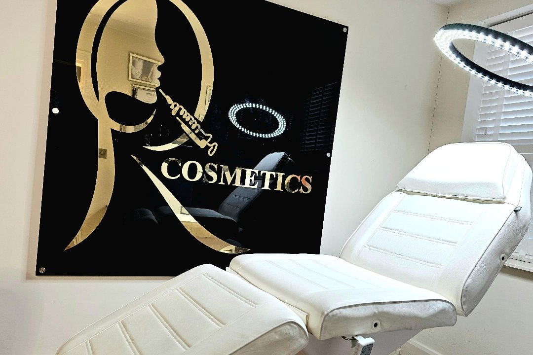 RCosm3tics -  Hammersmith, St Paul's Green, London