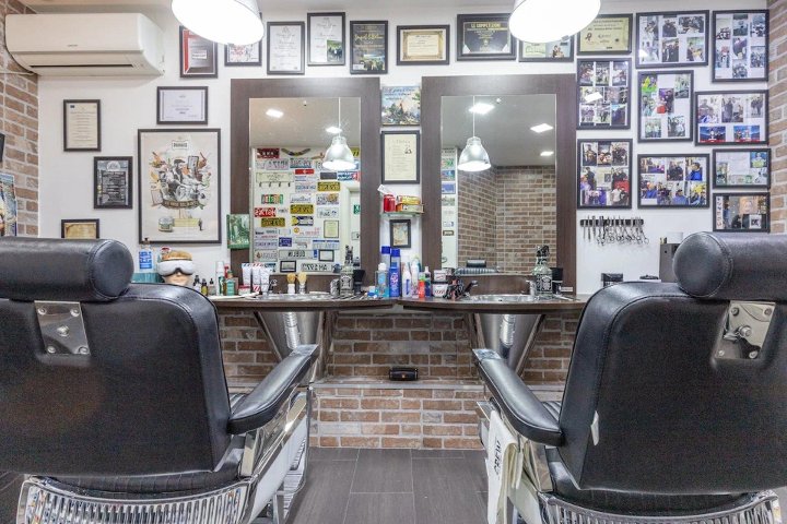 Barberia O’Cabelleiro - Barbier Napoli - Photo de galerie - OneBooking