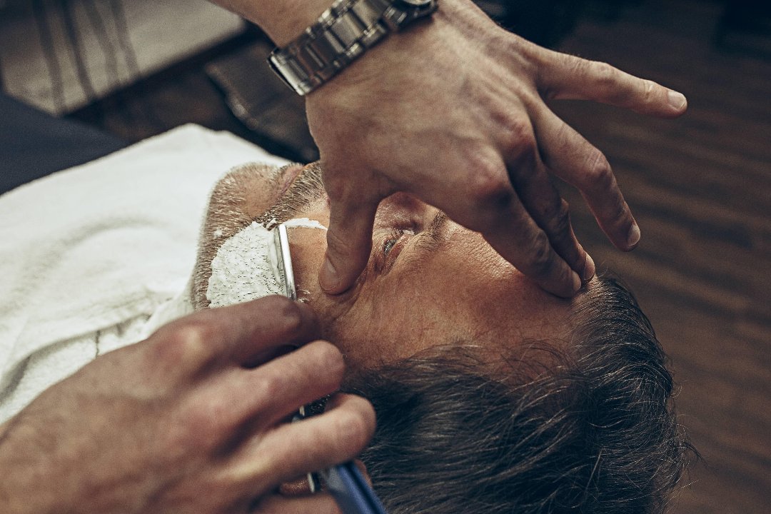 cool cuts barber, Chaussée de Wavre - Saint-Julien, Oudergem