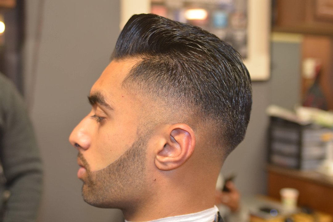 cool cuts barber, Chaussée de Wavre - Saint-Julien, Oudergem