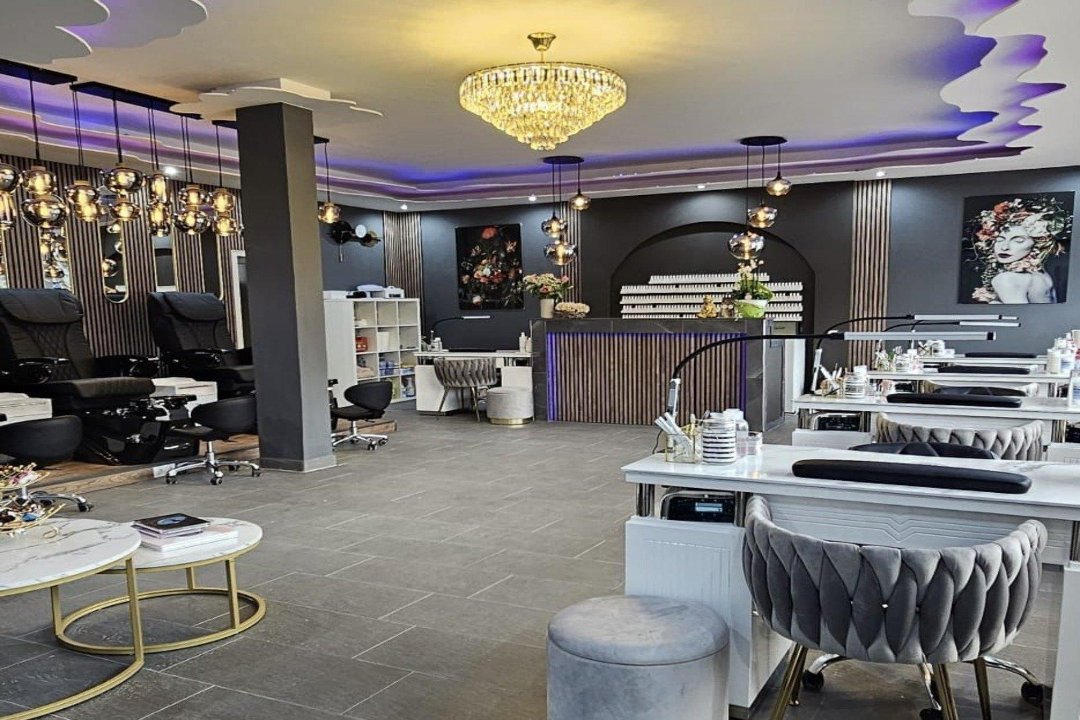 Luxus Nails & Spa - Kamp-Lintfort, Kamp-Lintfort