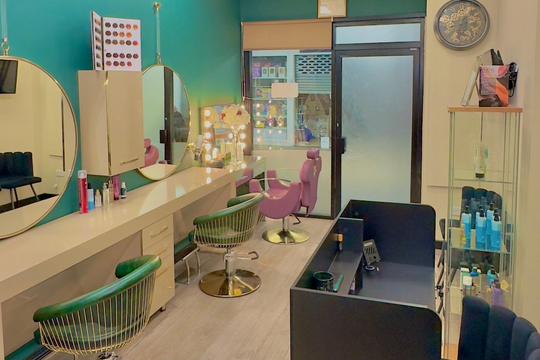 Samera Hair & Beauty Ladies salon, Bridge Street, Glasgow