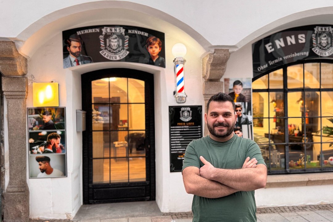 ENNS BARBER SHOP, Enns