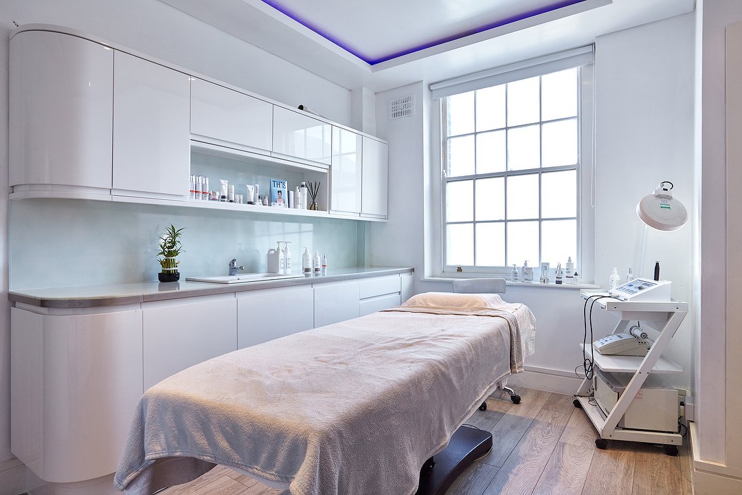 Be you beauty salon, Richmond, London