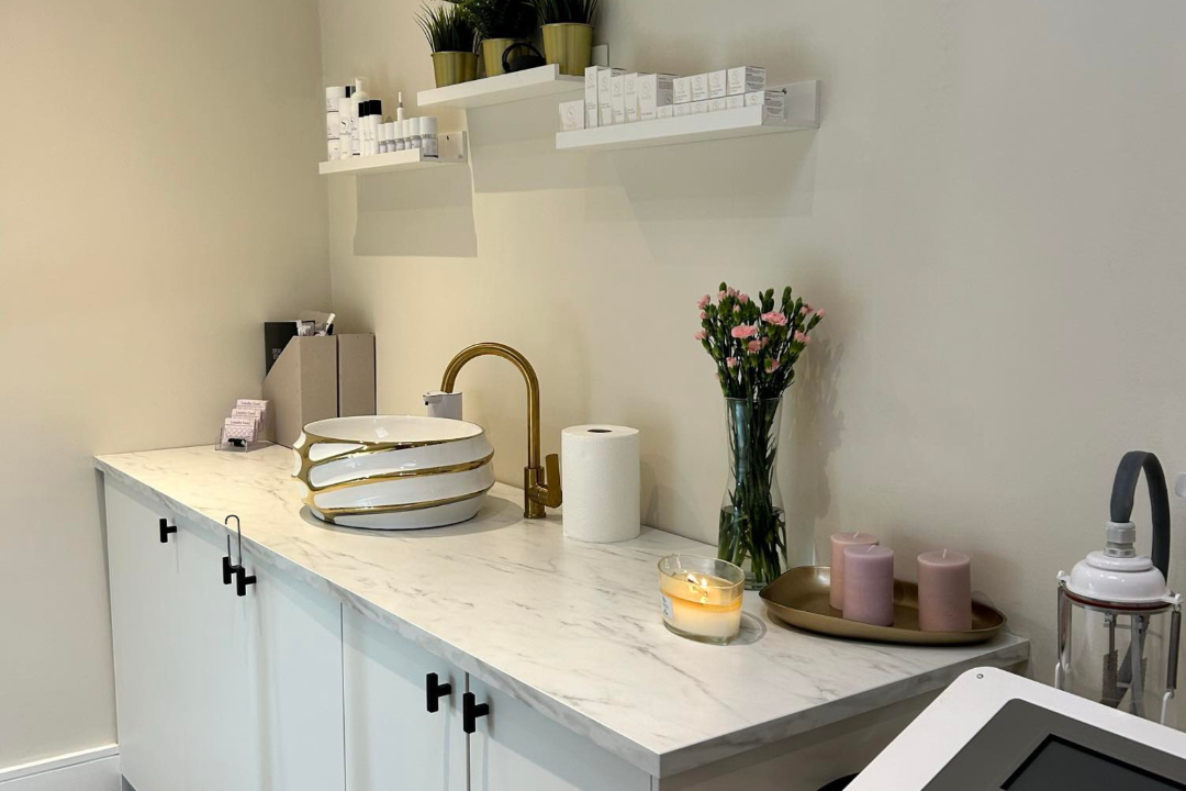 Eveline Beauty Salon, Worcester Park, Surrey