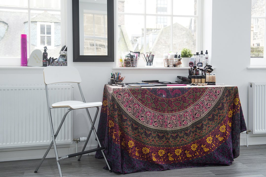 Cait Owens Hair, Makeup & Nails, Edinburgh New Town, Edinburgh