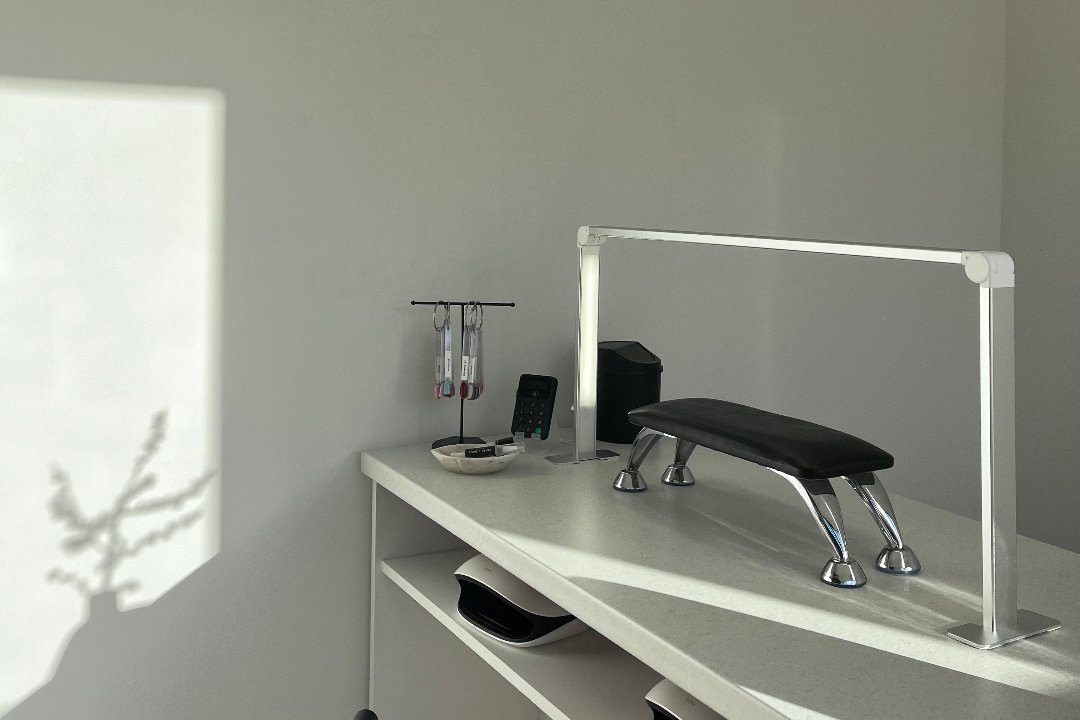 Selec_ted nail studio, Karolingenbuurt, Haarlem