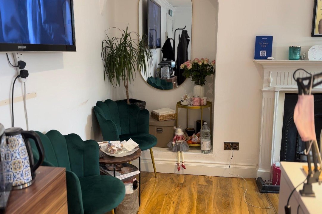 Mayfairlash beauty salon Knightsbridge, Knightsbridge, London