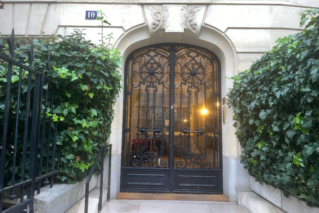 Dé Sens, Mont des Arts