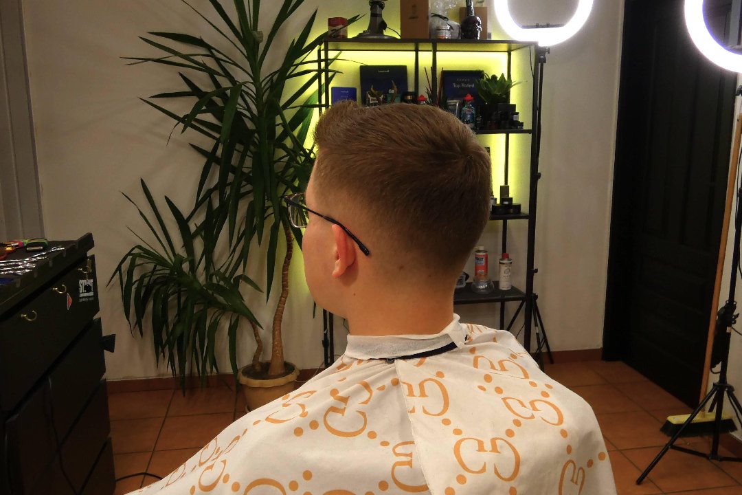 Yuri 💈 MACHO Studio (tik esami klientai⚜️), Debrecenas, Klaipeda