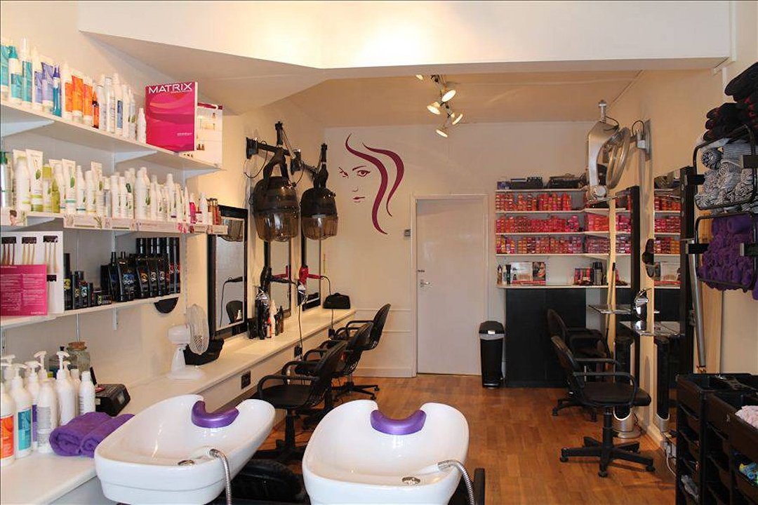Hairdressers And Hair Salons Near York Treatwell