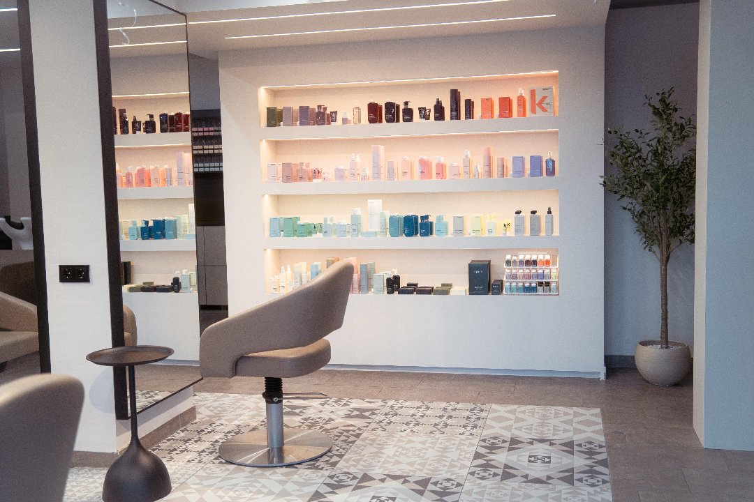 Deniz Djemrani Haarstudio, HafenCity Universität, Hamburg