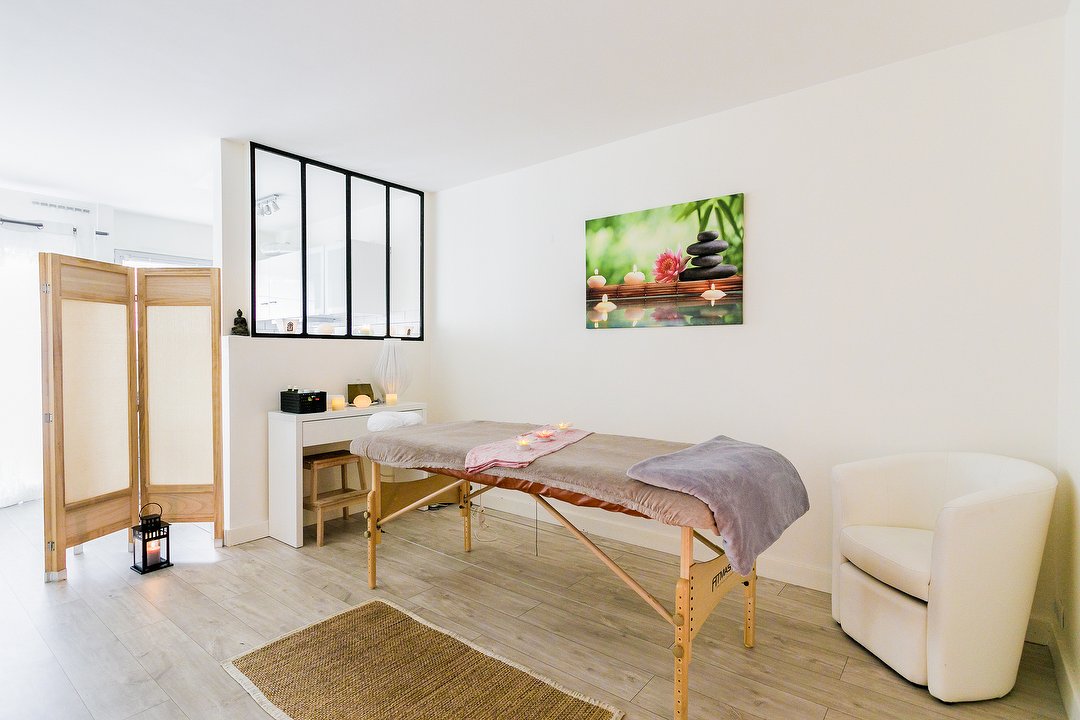 Girls Neuilly-sur-Seine