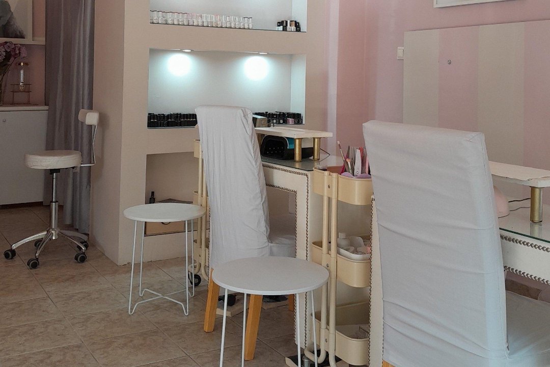 Escape to Health and Beauty, Egaleo, Αττική