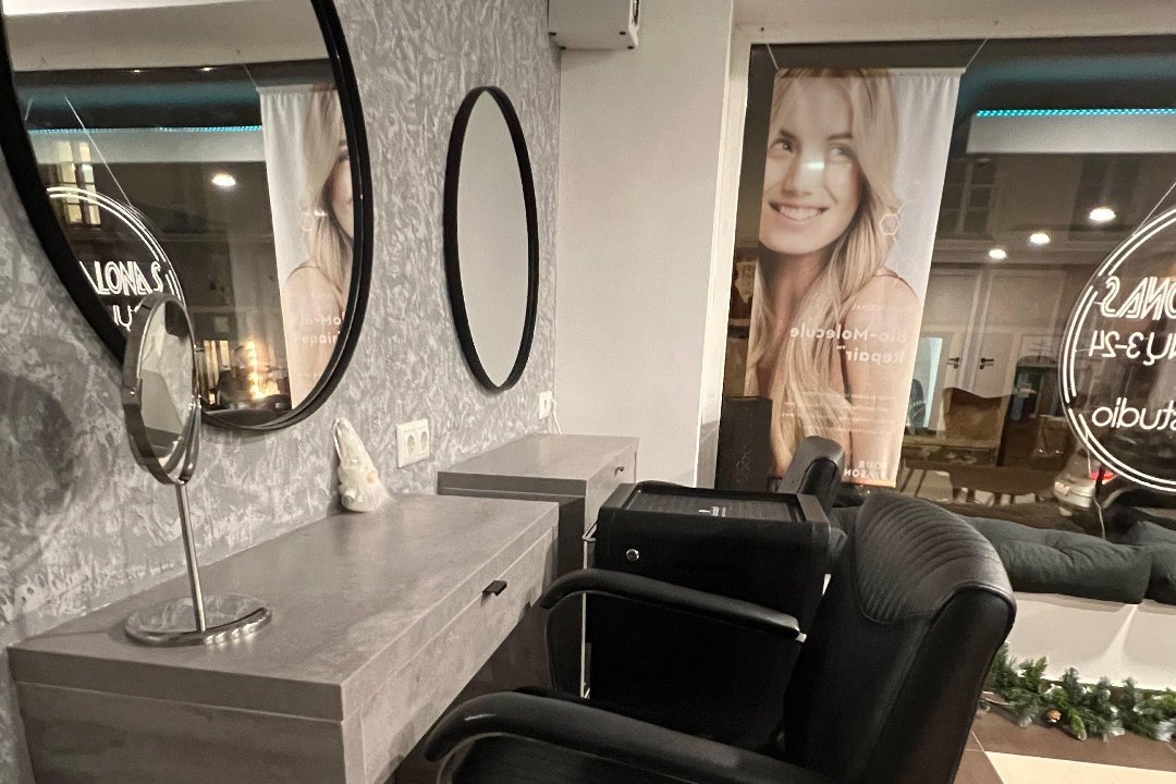 Beauty Studio (Dominikonų 3-24), Senamiestis, Vilnius