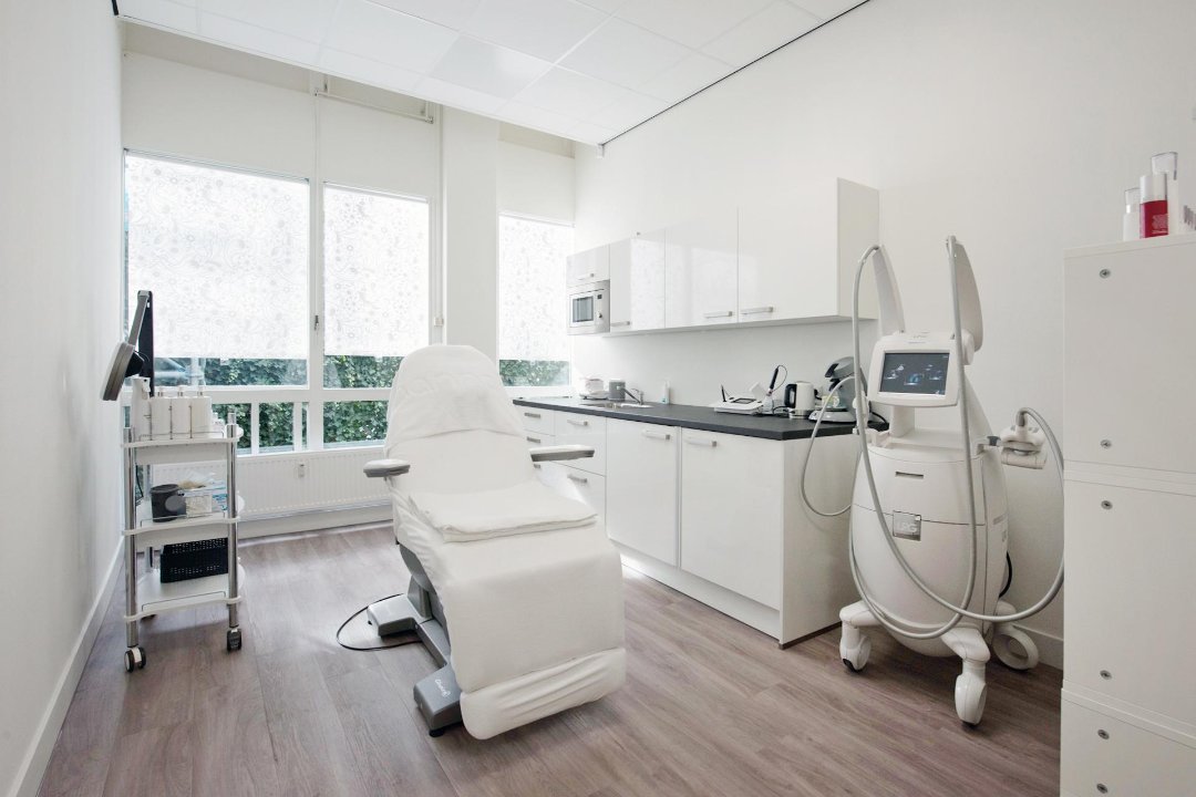 Huidtherapie Juno - Boomsluiterskade, Den Haag Stationsbuurt, The Hague