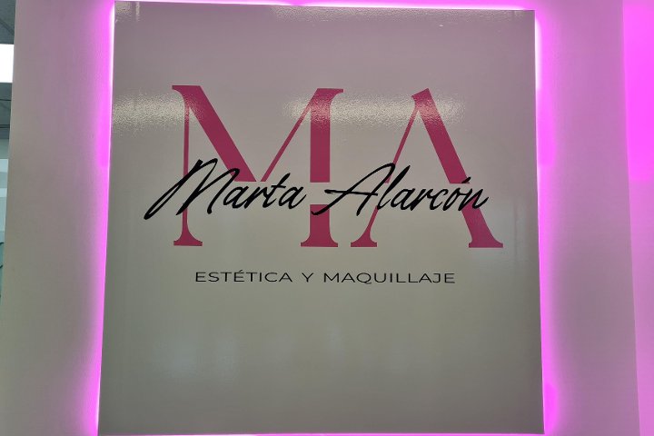 Marta Alarcon Estética y Maquillaje