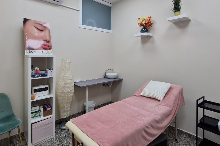 Marta Alarcon Estética y Maquillaje - Onglerie Alcalá de Henares - Photo de galerie - OneBooking