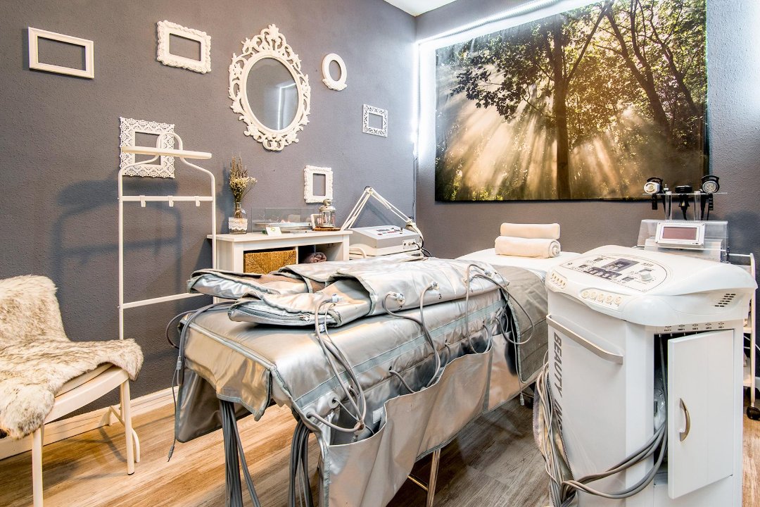 Gabinete Estético Eva Cabeza, Hispanoamerica, Madrid