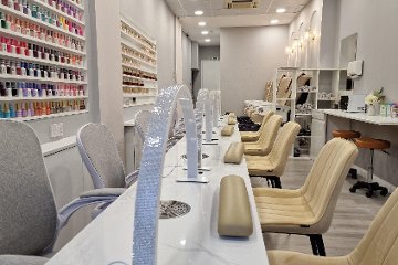 Glamour Nails, Borough High Street