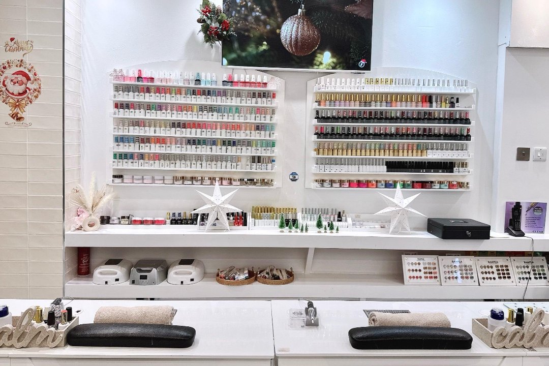 Holborn Nails & Beauty, Red Lion Square, London