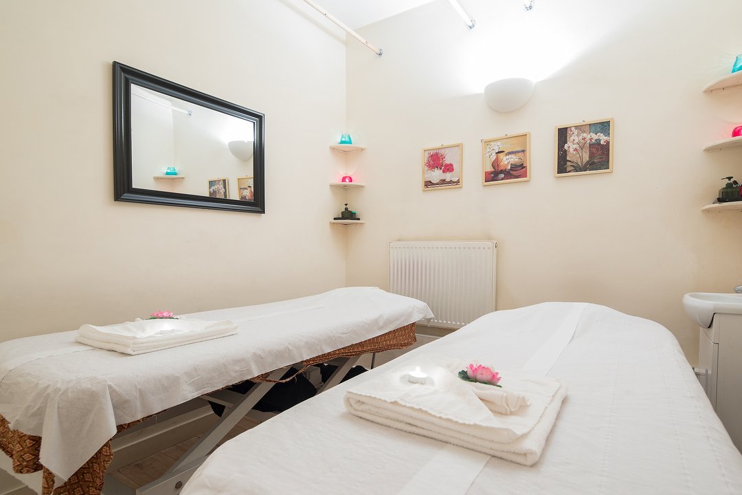 Massage In Ealing, Ealing Common, London